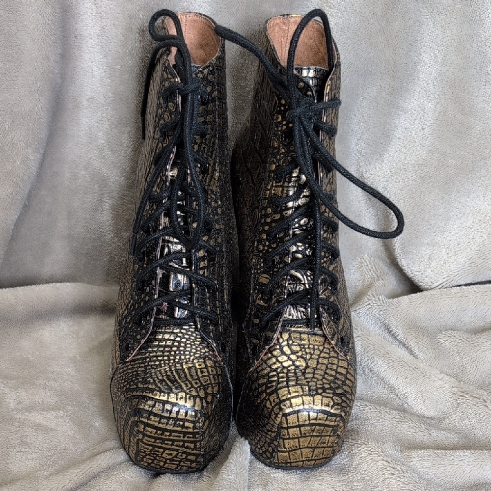 Jeffrey Campbell Lita Lace Up Platform Boots Black and Gold Women's Ankle Size M